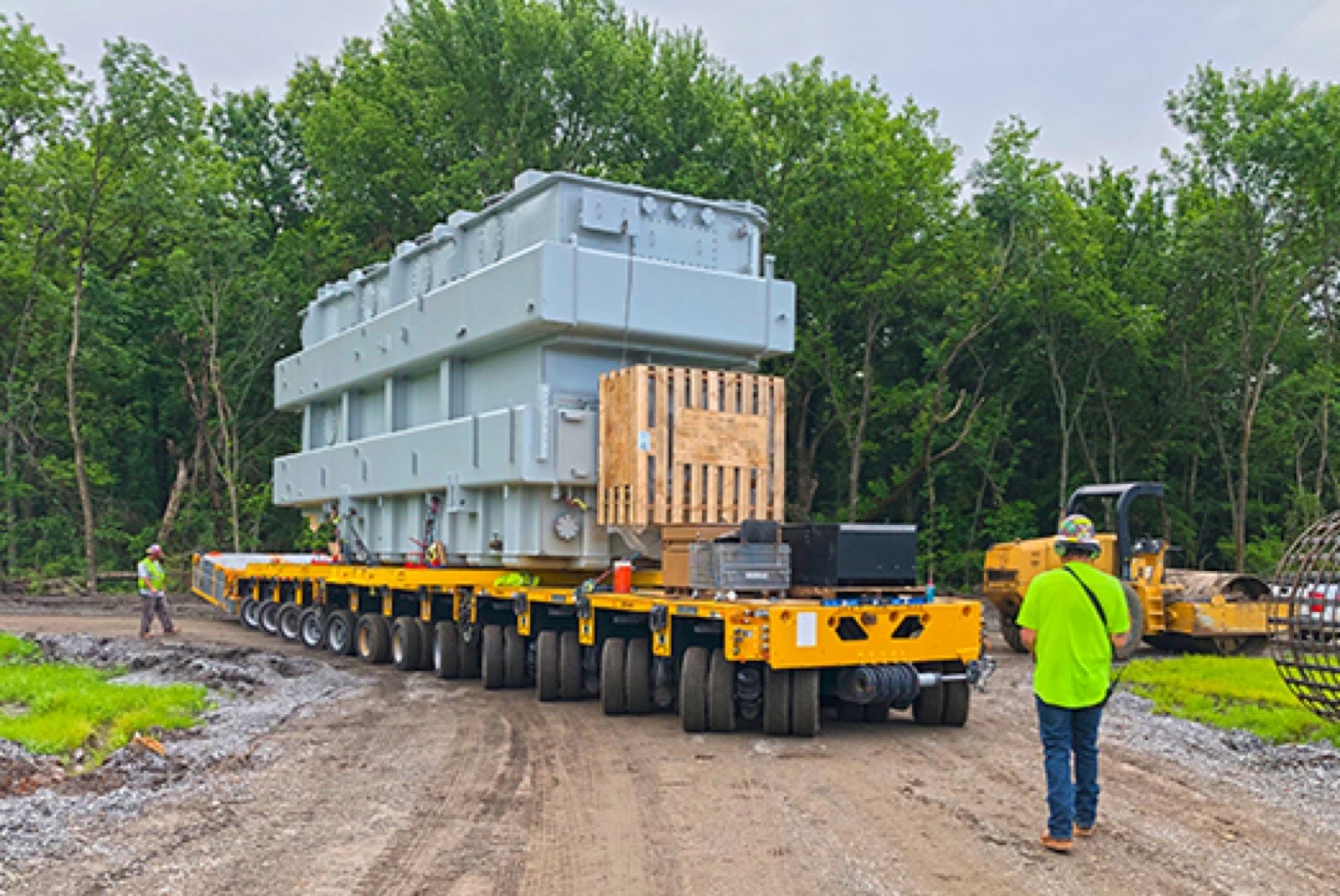 Hydraulic platform trailer turning with a heavy load